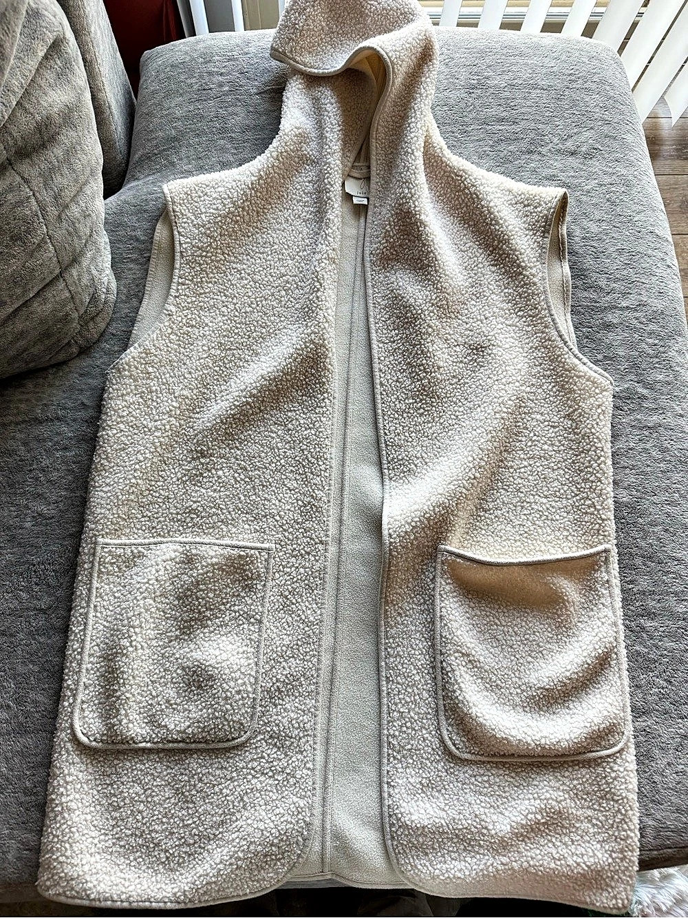 Jolie Cream Fleece Vest